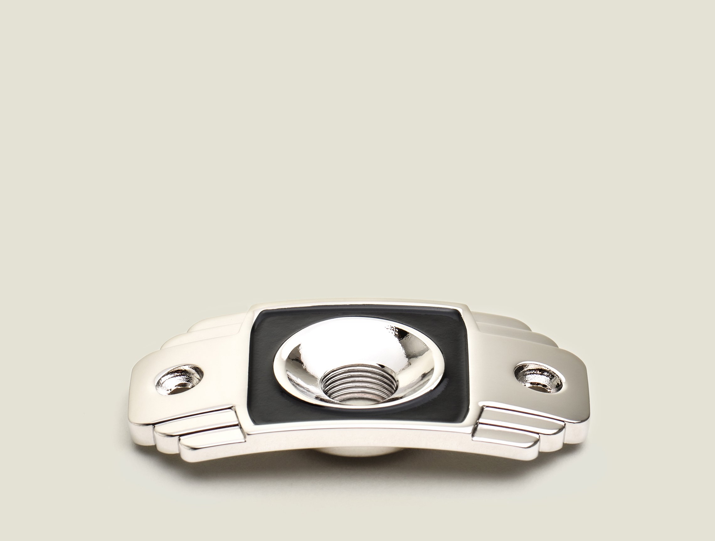 SNIPPET_Nickel-Hardware_Light2(img-bottom)_DESKTOP_DE.jpg Ansicht eines Duesenberg Buchsenbleches in Nickel