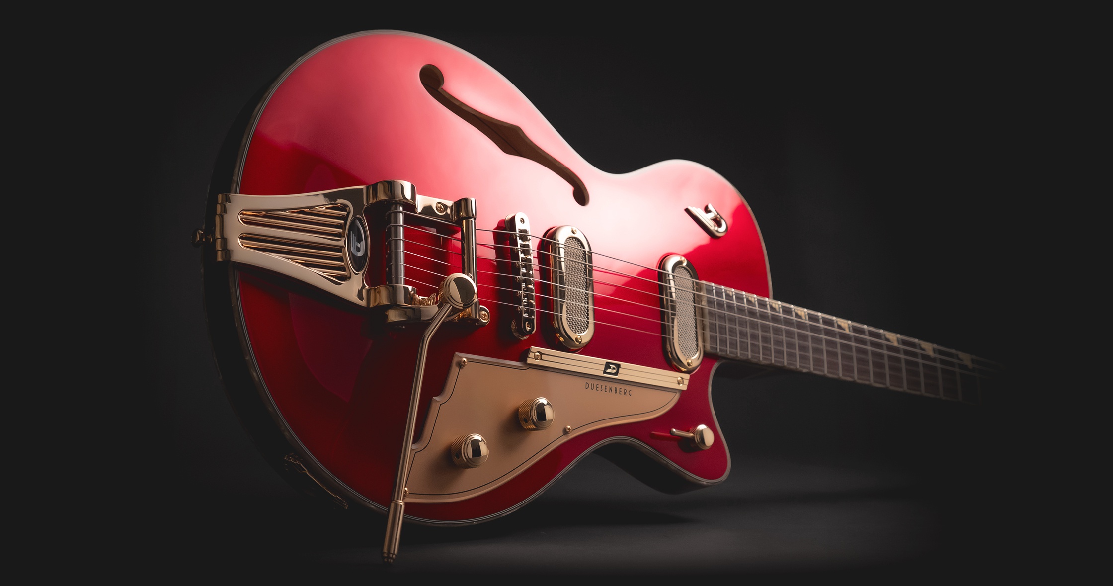 Duesenberg Starplayer TV Phonic Balboa Pearl Red