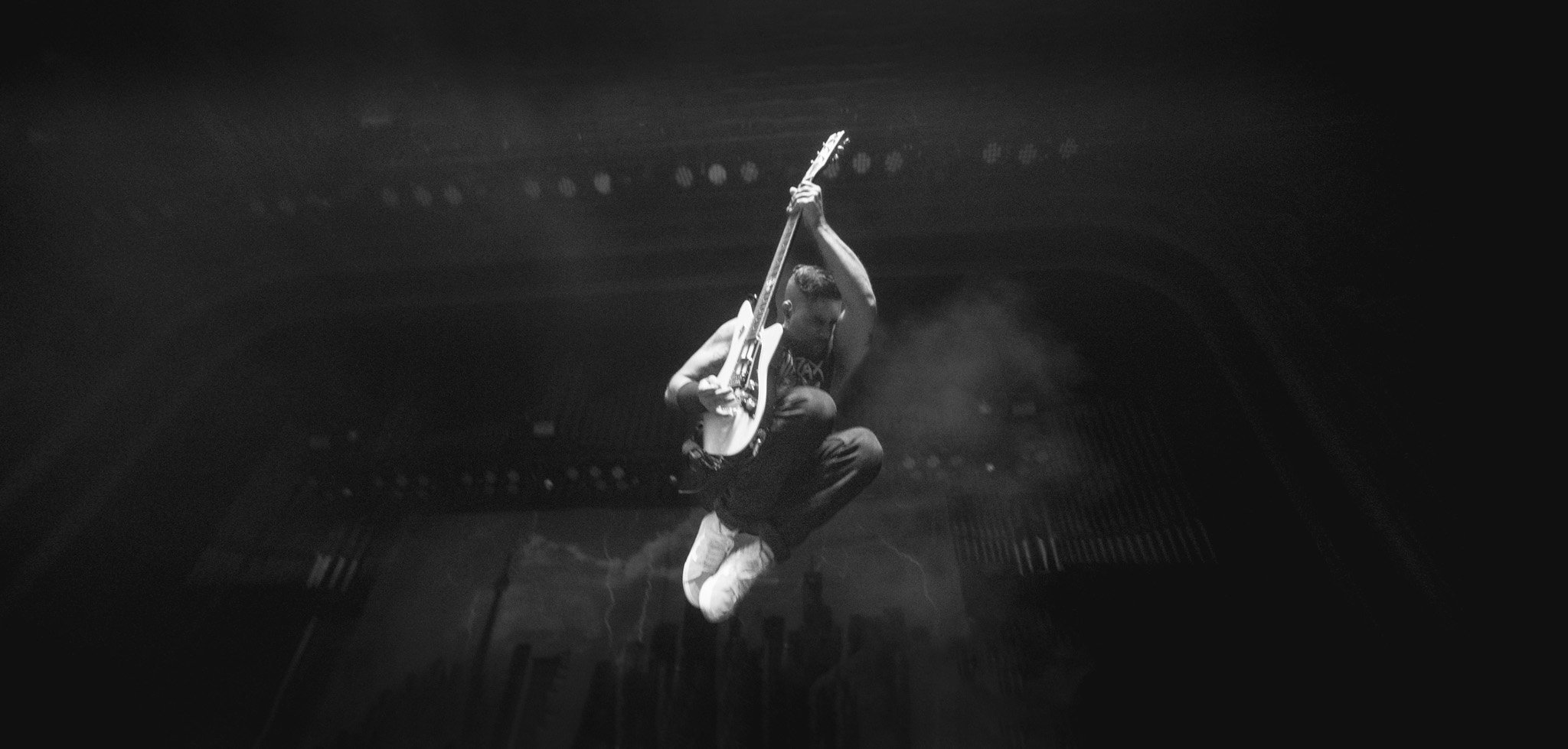 Duesenberg Guitars Alliance Series Dave Baksh Stage Jump