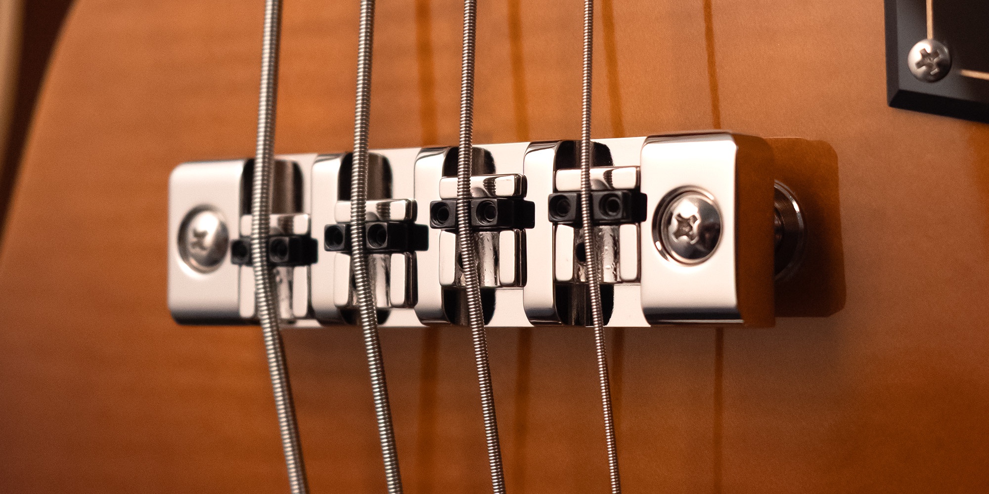Duesenberg Starplayer Bass Solid Bridge