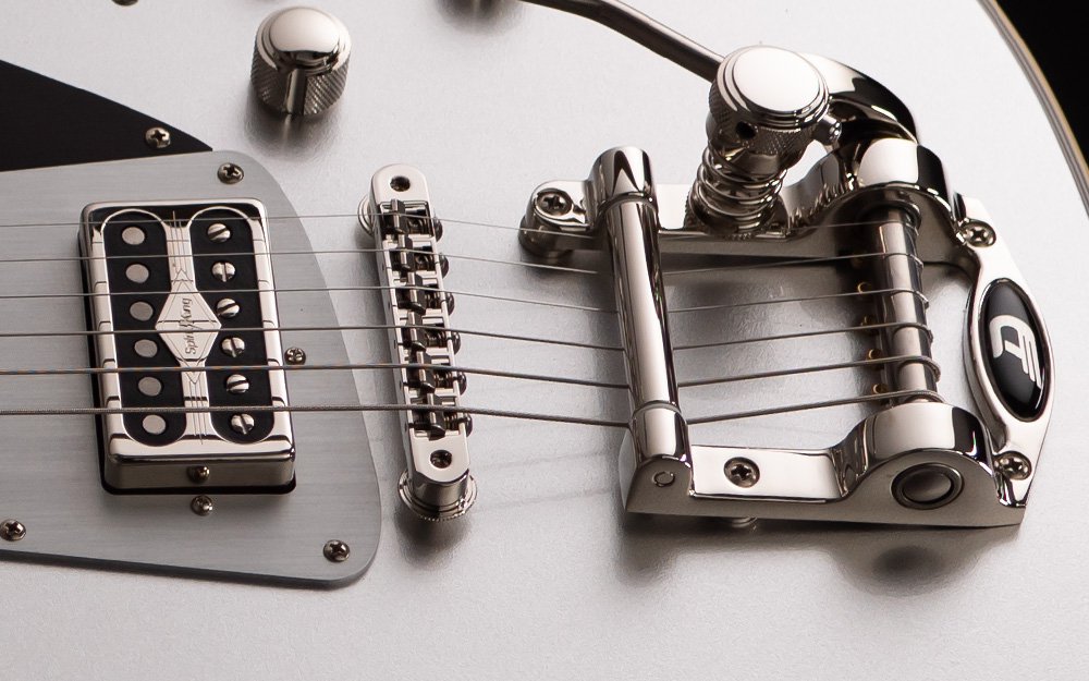 Gallery image of the Duesenberg Falken Silver