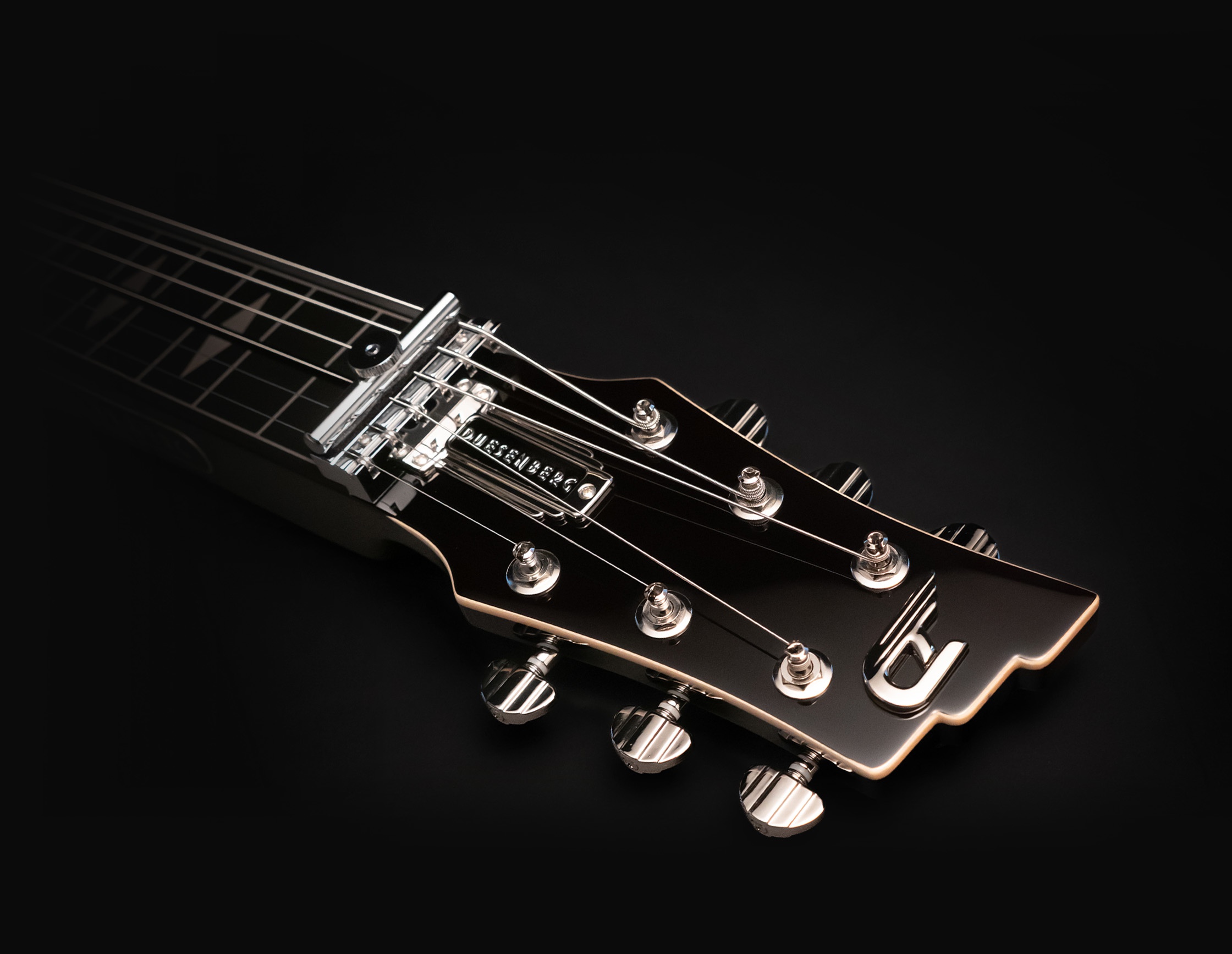 Duesenberg Kalico Lapsteel headstock with easy shift capodaster