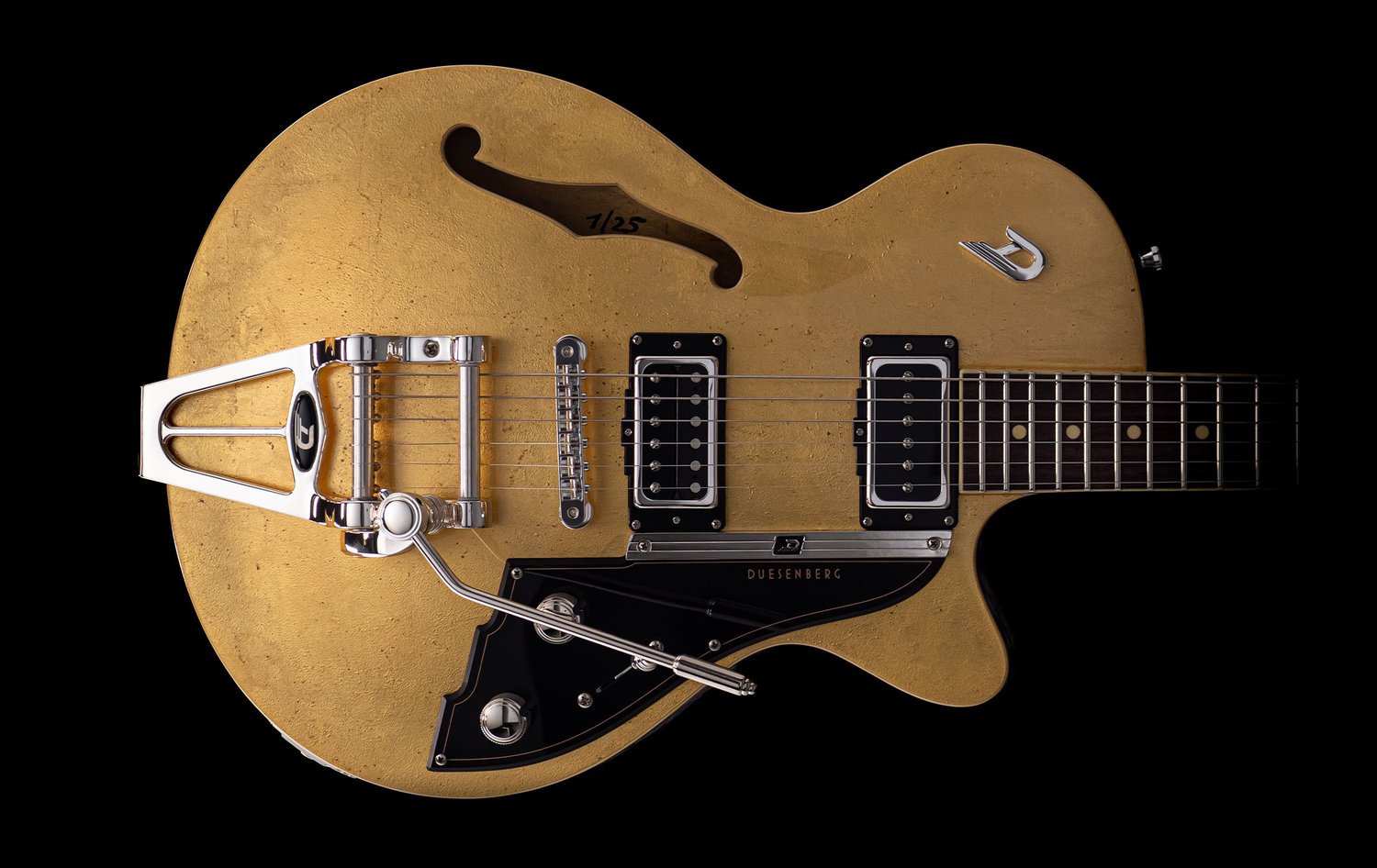 Body shot of the Duesenberg Starplayer TV 25th Anniversary Gold Leaf