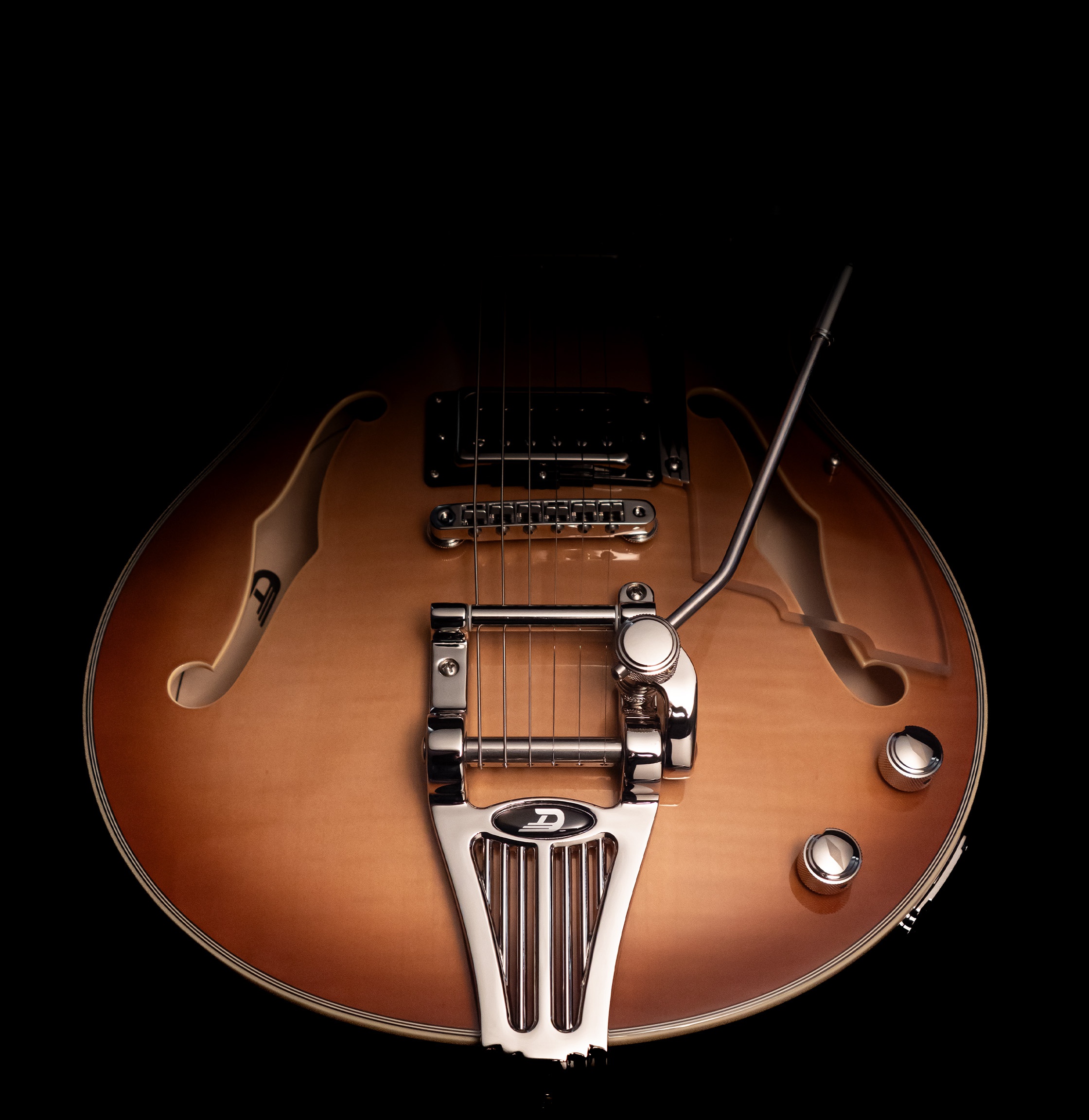 Duesenberg Starplayer TV DLX Radiator Tremola