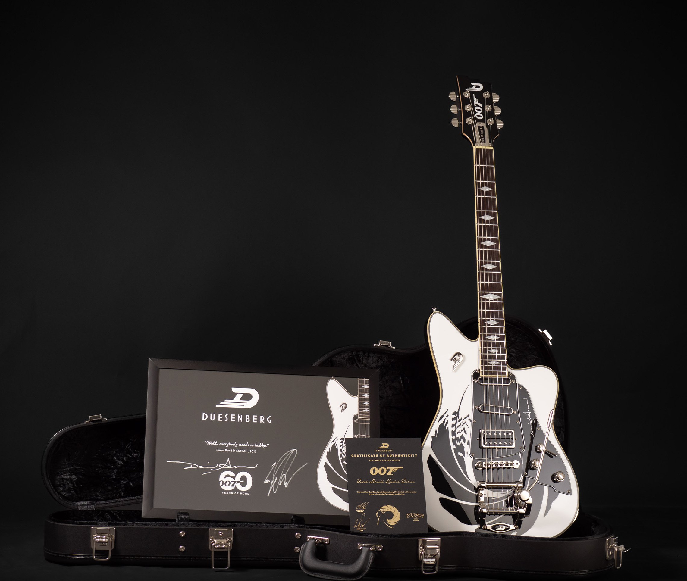 Duesenberg Guitars Alliance Series James Bond 007 David Arnold Edition Case Goodies